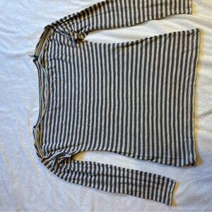 Ann Taylor LOFT Stylish Striped Long Sleeve Top